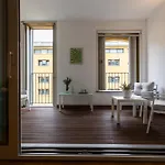 Suzzani 96 - Bicocca Area דירה *
